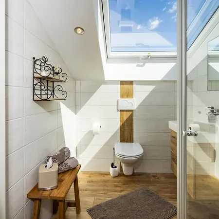 Mansardenwohnung Rehkitz *